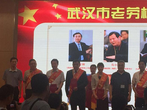 K8凯发天生赢家一触即发剧情